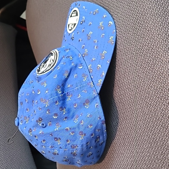 New Era 9Twenty Dallas Mavericks NBA Woman’s Adjustable Blue Floral Print Hat - Picture 2 of 4